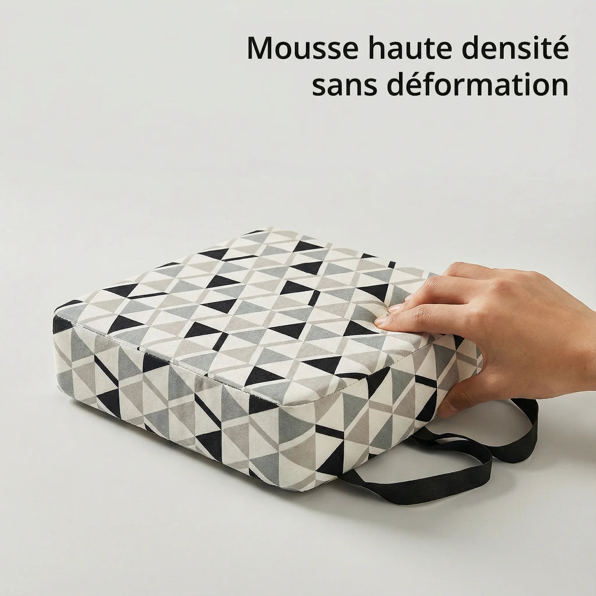Coussin rehausseur à sangles triangle détail de la mousse