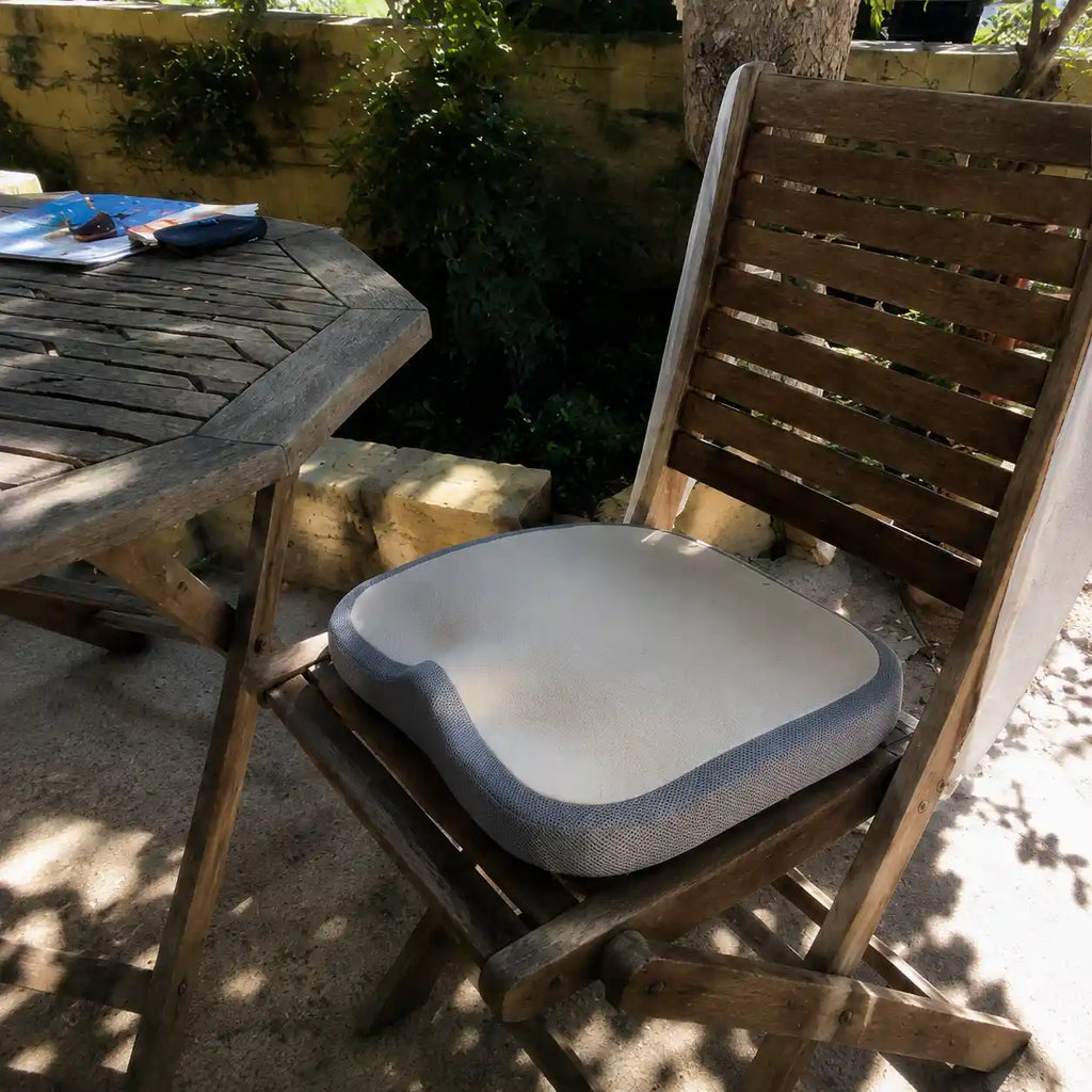 Coussin chaise mémoire de forme beige détail du format