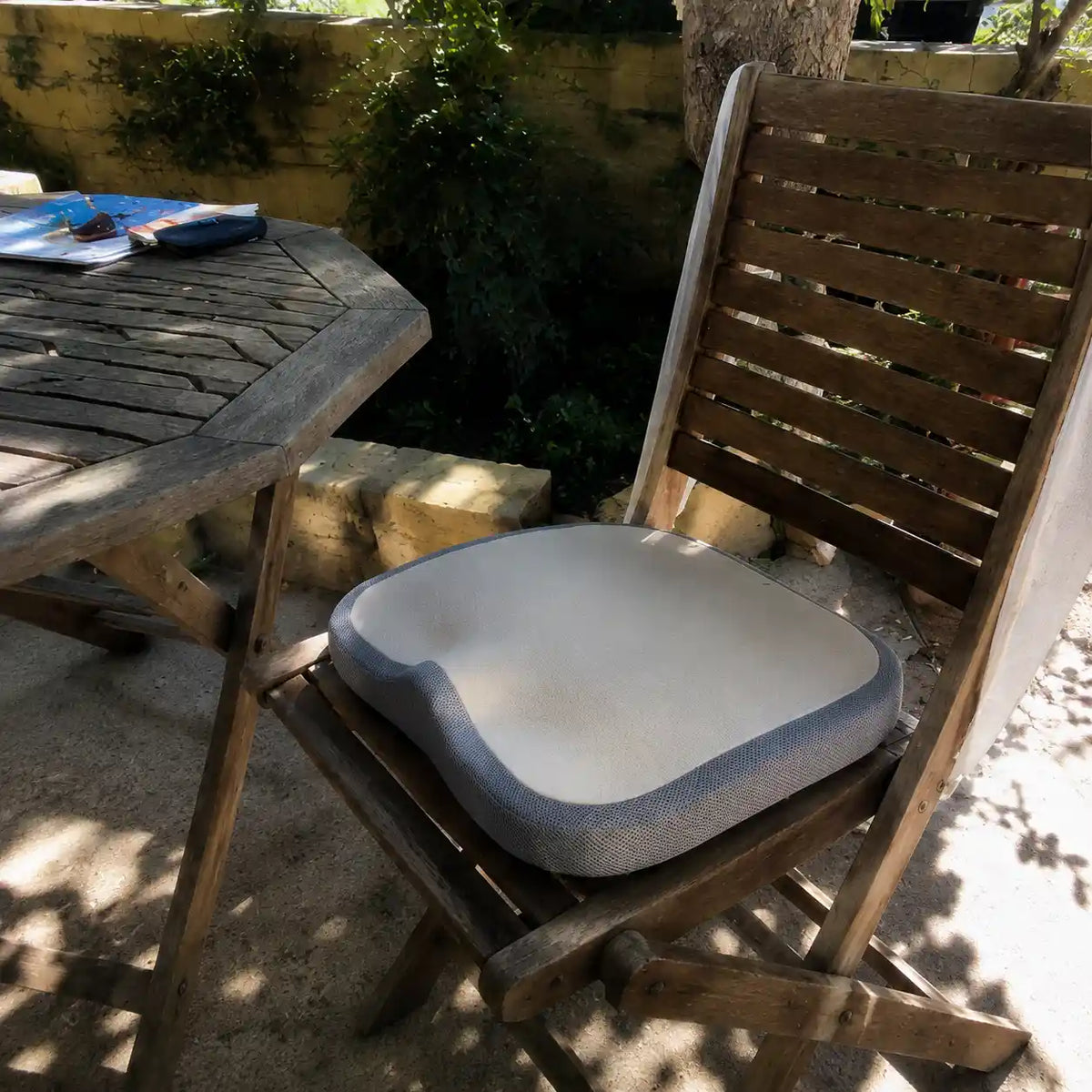 Coussin chaise mémoire de forme beige détail du format