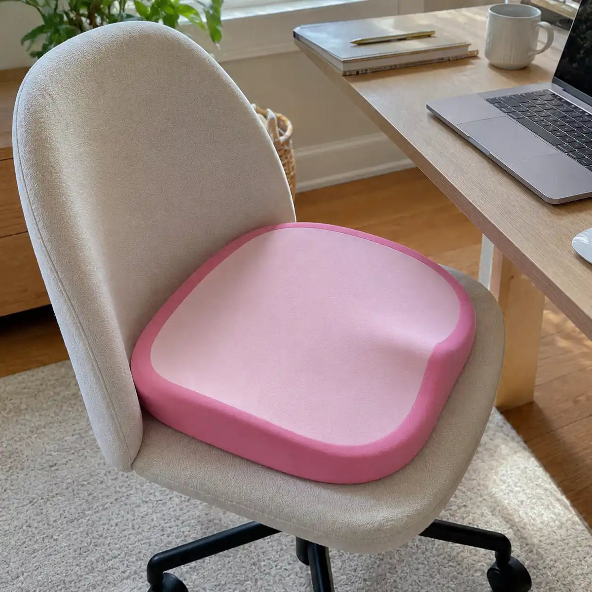 Coussin assise lecture rose détail de la finition